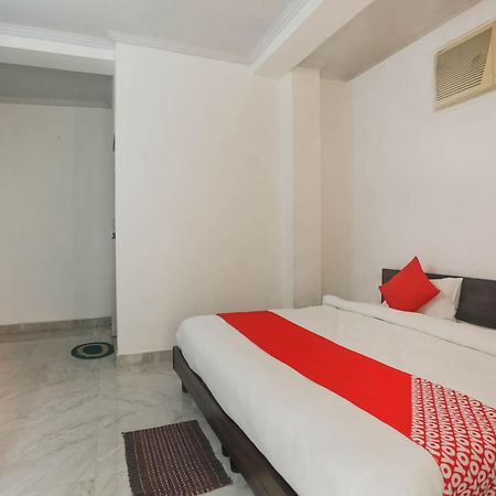 Hotel O Dream Town Új-Delhi Kültér fotó